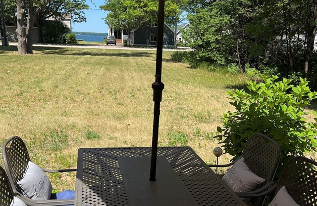 Clean, cozy home – walking distance to town and beaches!