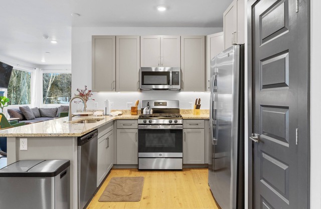 Clearwater Lofts #105, Building 1 By Summit County Mountain Retreats