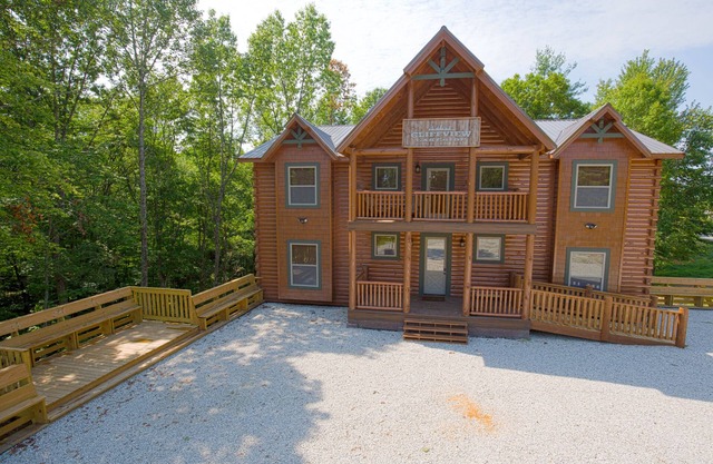 Cliffview Lakeside - 12 BR Lodge en Cliffview Resort - ¡Nuevo!