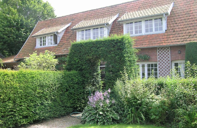 Clos Normand, pretty house in an exceptional garden