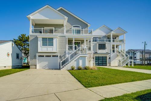 Close to Brigantine Beach Home with 2 Decks