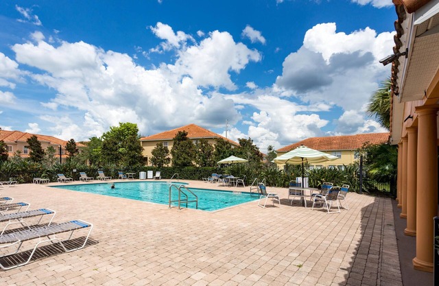 Close to Disney 3 bedroom 3 bath-Unit12 Crestwynd