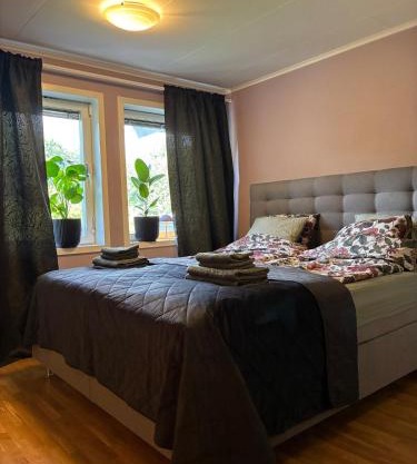Close to Gothenburg and the sea with private sauna