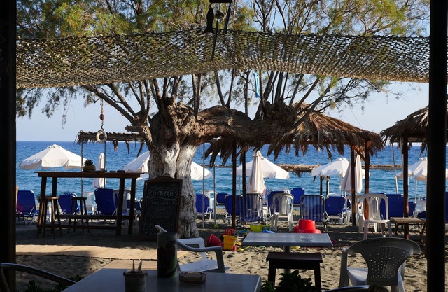 Cerca de la playa, casa independiente con gran jardín y fantásticas vistas al mar.