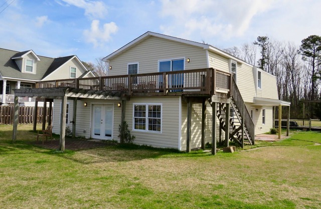 CM0002, Flex Stays, Water Views, Modern Coastal Decor