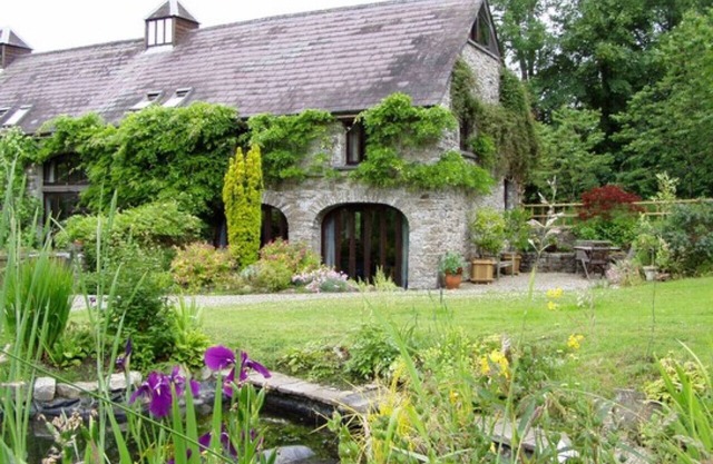 Coach House Cottage - Three Bedroom House, Sleeps 5