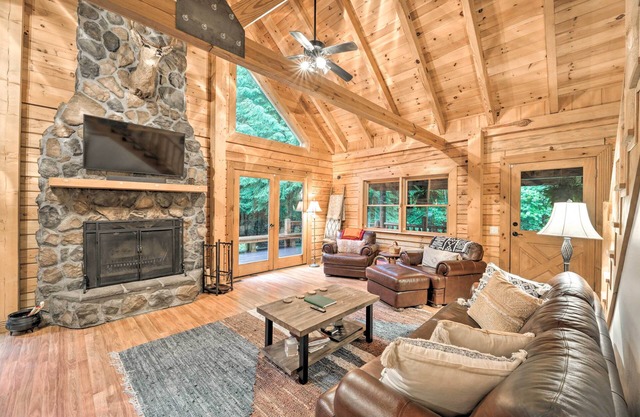 Coalmont Cabin < 10 Miles to Hiking & Fishing