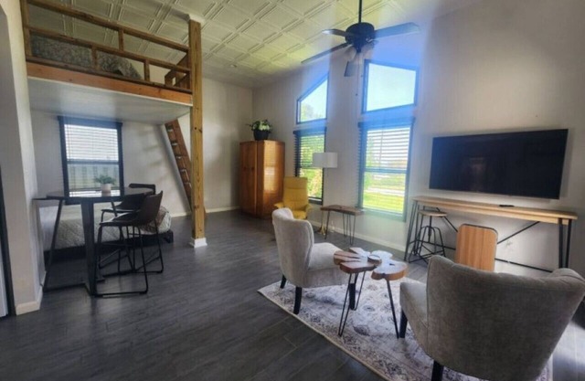 Coastal Comfort Studio