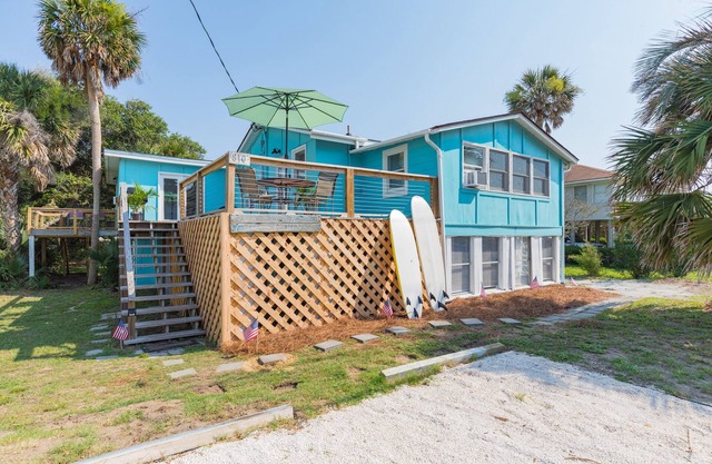 Coastal Escape! 2Br apt Beach access Getaway