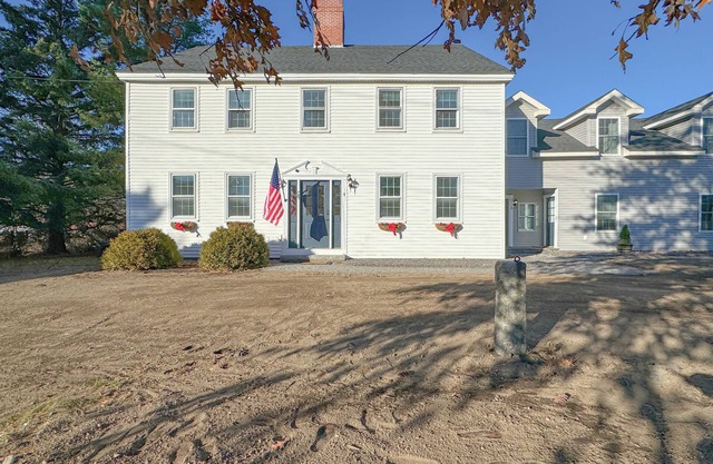 Coastal Gathering House - Spacious 4-bedroom house close to Portland