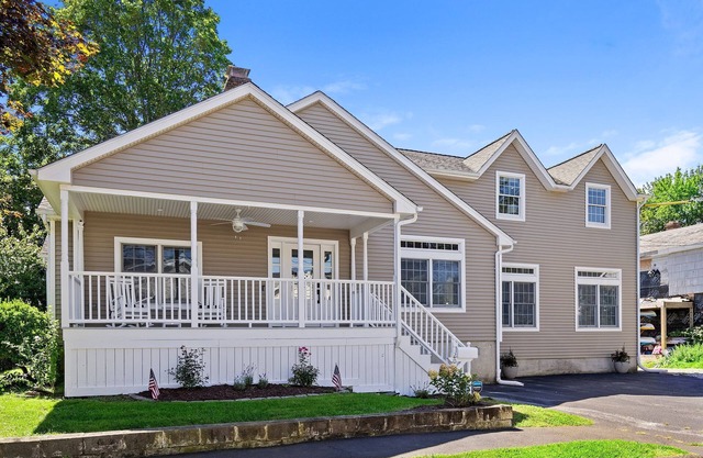 Coastal Milford Retreat