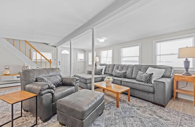 Colchester Lake Getaway!