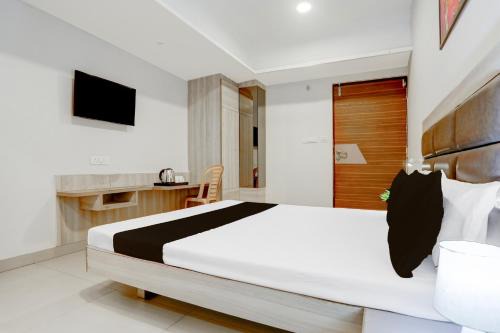 Collection O Gwalior Railway Station Formerly Hotel Sagar