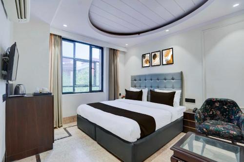 Collection O Karol Bagh