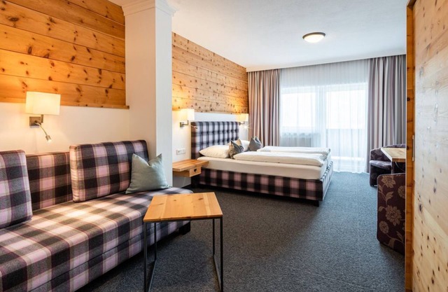 Comfort room 4-4P., Shortstay - Hotel Gassner ****Superior