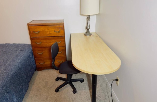 Come to Chachas place where you can relax in a cozy home surrounded by nature.