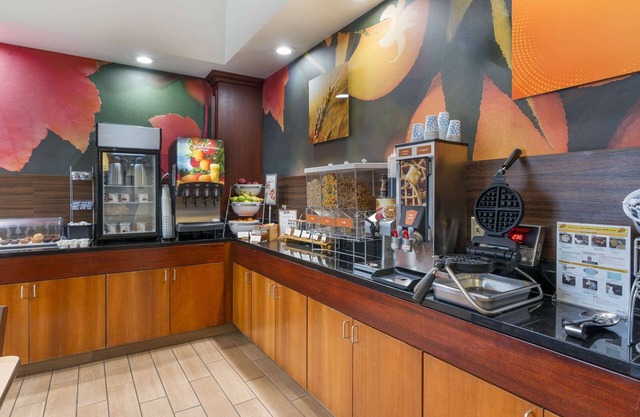 Comfort Inn & Suites