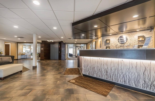 Comfort Inn & Suites