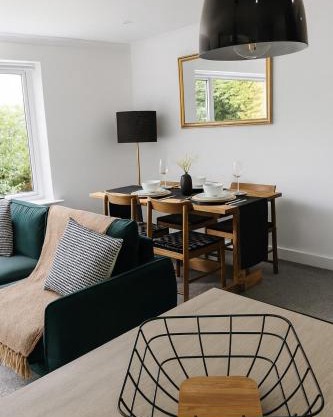 Comfortable 3 bed in Winchester - Parking