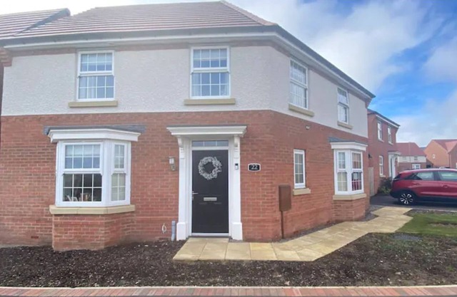 Comfortable 5-Guest Abode - in Quiet Village