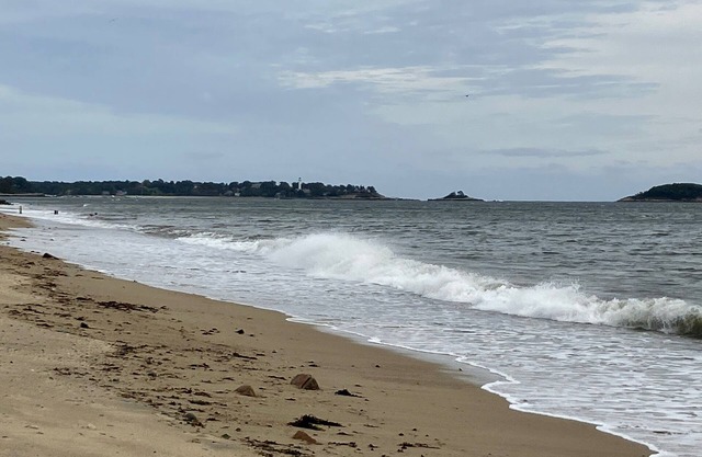 Comfortable and roomy farmhouse near the beach and many historic attractions