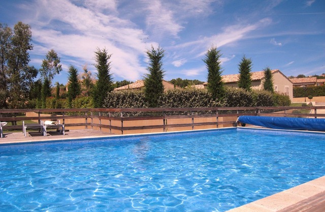 COMFORTABLE GITE SWIMMING POOL GARDEN