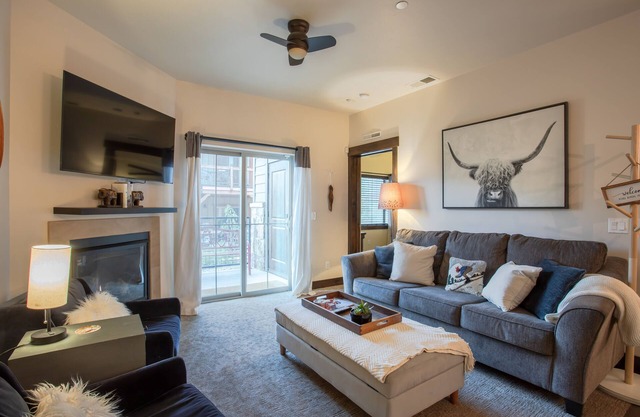 Comfortable Luxury Ski Condo in Bear Hollow