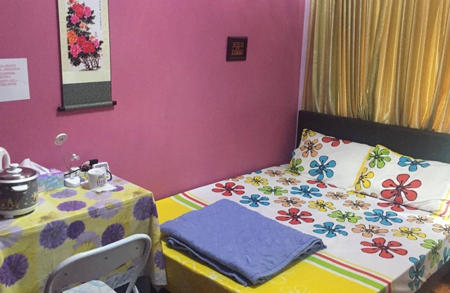 COMFORTABLE MASTER BEDROOM SUITE FOR THE PROFESSIONAL