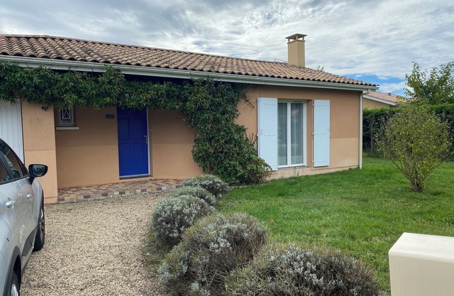 Cómoda villa moderna, perfecta para familias! Hourtin Ville, Medoc, Gironda.