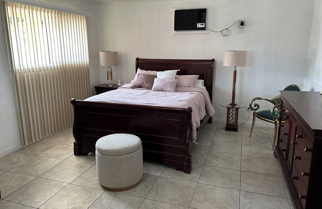 Cozy Studio Getaway in Wofford Heights Near to Lake, River and Hiking trails!