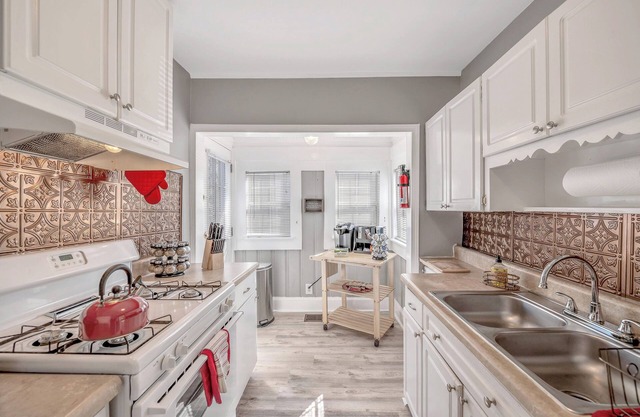 Cómoda y encantadora casa cerca del centro de Atlanta. Cerca de muchas cosas!