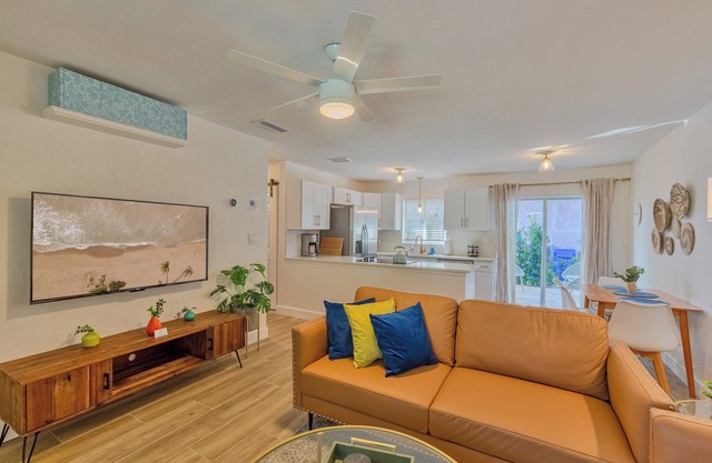 No Cleaning Fee January Availability Dunedin CSWY Free Honeymoon Island Pass