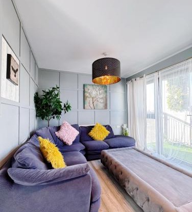 Comfy Modern Unit Near Canary Wharf l Top Floor Ideal for Business and Leisure Privacy l