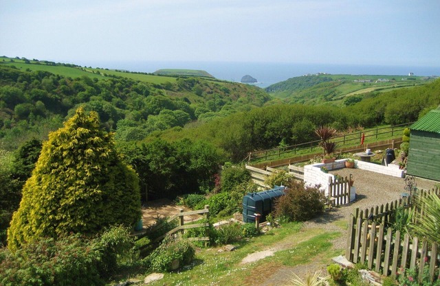 Cómoda casa en el norte de Cornwall con impresionantes vistas al valle rural y al mar