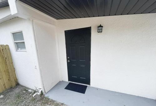 Comfy Suite in Tampa