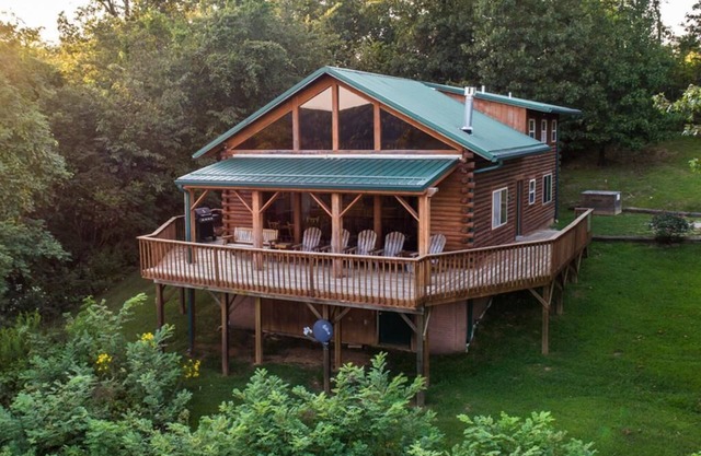 Compton Mountain Cabin w/ Big Mountain Views