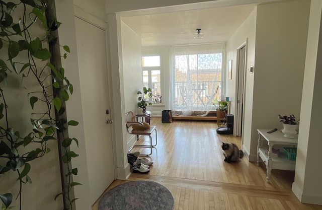 Condo à Louer, Mois de Novembre. Idéal Pour Travailleur