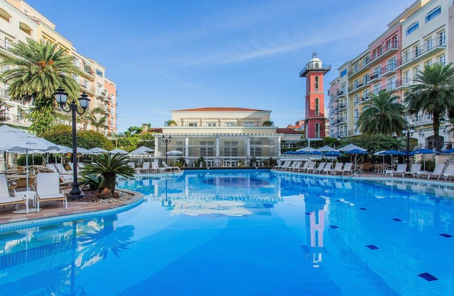 Apto em Resort de luxo próximo ao mar ILC