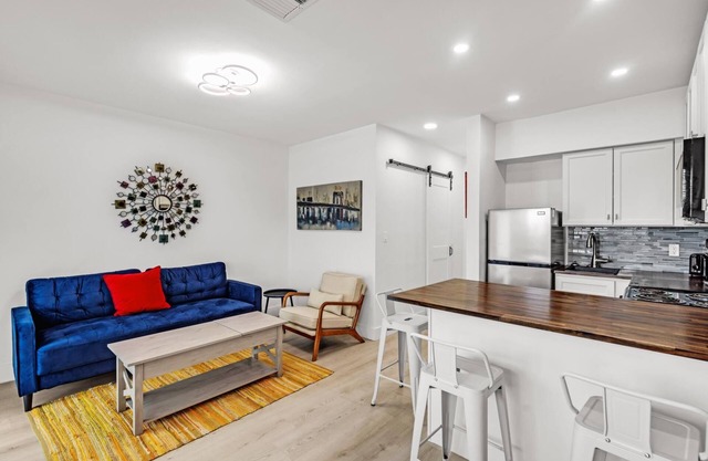 Convenient & Quiet Retreat in Prime Location