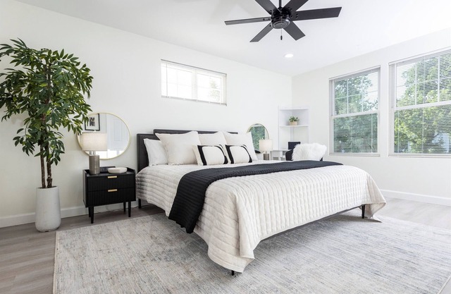 convenient to everything kingx3 free onsite parking full kitchen ping pong