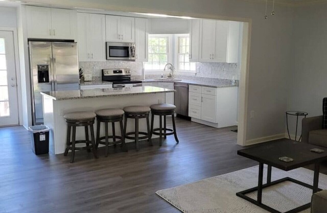 Conveniently Located 3 Bedroom 2 Bathroom House