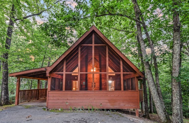 Cornerstone 2 Bedroom Cabin by RedAwning