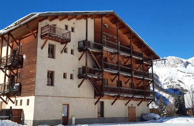 ACOGEDOR APARTAMENTO 4 * EN SAINT-VERAN, 2/4 P, VISTAS PANORÁMICAS