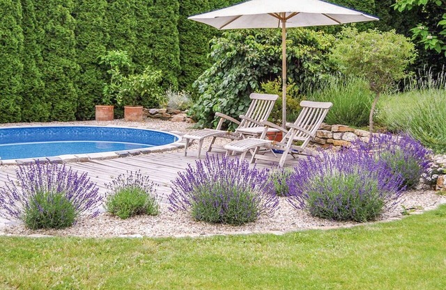 Bonito apartamento para 4 personas con piscina, WIFI y patio