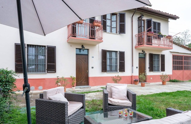 Precioso apartamento para 6 personas con WIFI, patio, mascotas permitida y vista panorámica