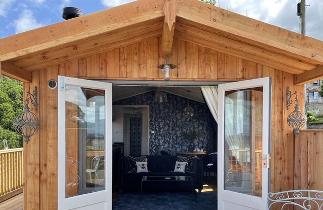 Mill Barn (Hot Tub) 2 bedrooms