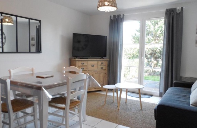 Cottage 3 Pièces Avec Jardin Privatif Sud, Parking, Piscine - Proche Port Guillaume - FR-1-487-320