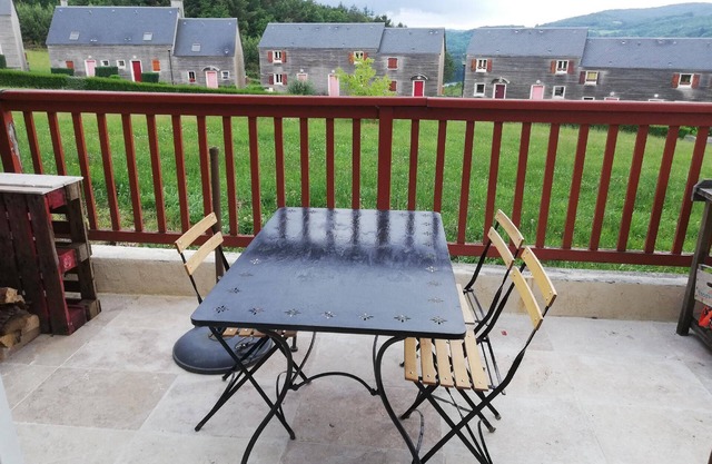 Casa de vacaciones La Salvetat sur Agout para 1 - 4 personas con 2 dormitorios - Casa adosada