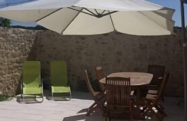 Casa rural en privado, entorno rural, cerca de todos los servicios
