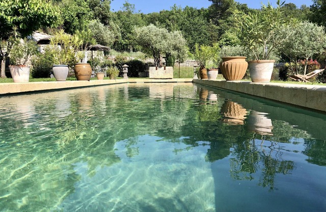 Casa rural en una casa de campo provenzal restaurada